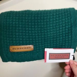NWT Burberry Sport Scarf (Authentic)